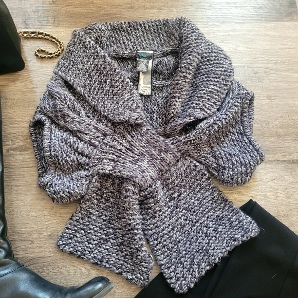 Dex Shrug/Shawl - Picture 2 of 7